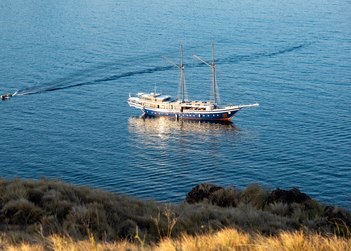 Scubaspa Zen yacht charter in Wayag Island