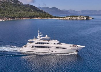 Oasis yacht charter in Symi