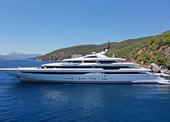 O'Pari yacht charter in Greece