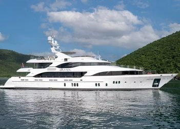 Sur La Mer yacht charter in Puerto Rico