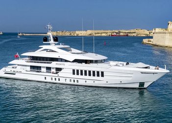 Moskito yacht charter in The Balearics