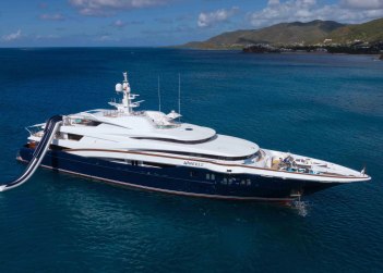 Wheels yacht charter in South of France