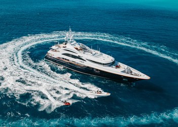 Lady B yacht charter in Genoa