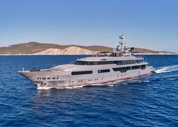 Magna Grecia yacht charter in Kyparissi