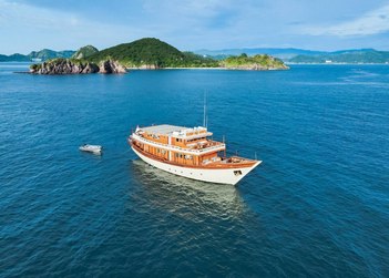 Mischief yacht charter in Gam Island