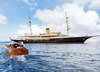 Nero yacht charter in Dominica