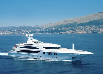 La Blanca yacht charter in Nice