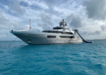 Starship yacht charter in Bahamas