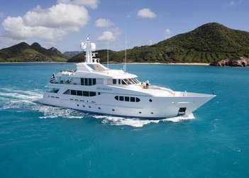 Adamas VI yacht charter in Saint Martin
