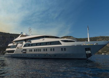 Marquise yacht charter in Abu Dhabi