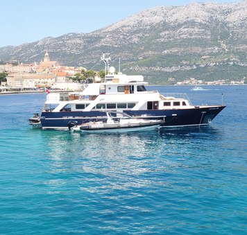 Charter Yacht PRINCESS MAELA Opens Summer Availability Along the Amalfi Coast with New 2026 Upgrades