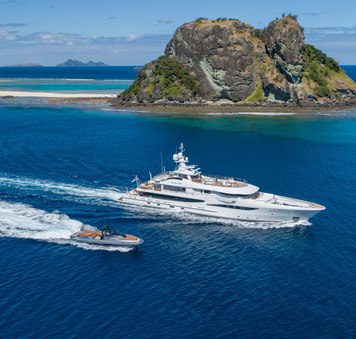 Adventure to the South Pacific onboard superyacht Driftwood 