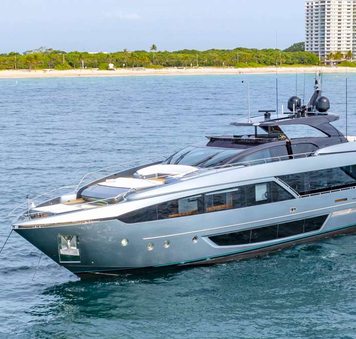 33m yacht TASTY WAVES now available for luxury charters in the Bahamas 