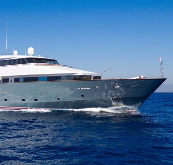 Yacht rental BELLA STELLA offers 20% discount for September Greece yacht charters