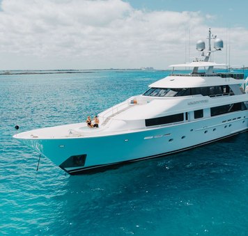 MEMENTO VIVERE announces destination change to Alaska for summer 2027 yacht charters