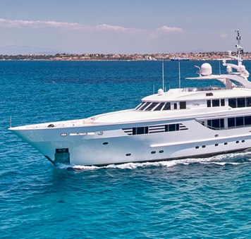 Charter Yacht OASIS Announces 10% Discount on Greece Yacht Charters for June 2026