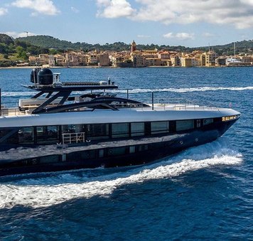 36M Superyacht ARSANA joins Mediterranean yacht charter fleet