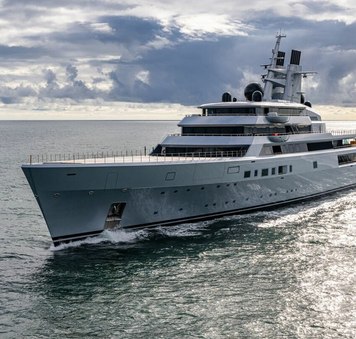 142m Lürssen Superyacht DRAGONFLY departs Lemwerder ahead of delivery