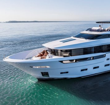 Charter Yacht THE PEDDLER Announces Remaining Availability For Caribbean Yacht Charters