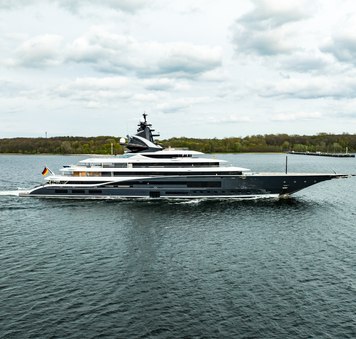 Iconic Superyacht Charter KISMET Announces Availability For 2026 Monaco Grand Prix