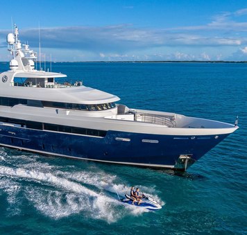 Answer the call of Tahiti with 46m charter yacht PISCES