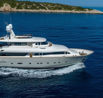 Custom Line motor yacht KLOBUK returns to Croatia charter fleet following major refit