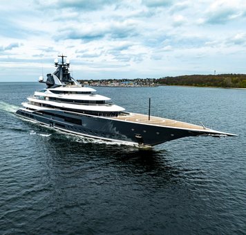Iconic 122M superyacht charter KISMET scoops double win at 2025 World Superyacht Awards 