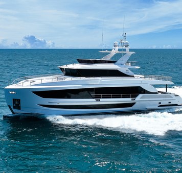 Join Horizon yacht charter SEA-RENITY on an idyllic Bahamas luxury yacht charter