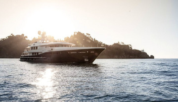 Revelry yacht charter in Cannes