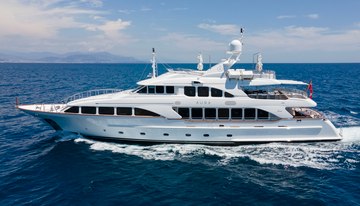 Aura charter yacht