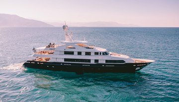 Xana charter yacht