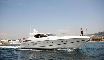 Lady Splash charter yacht