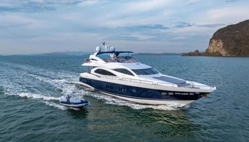 Major Affair charter yacht