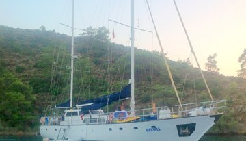 Hermes charter yacht