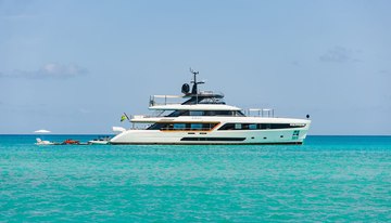 Koju charter yacht