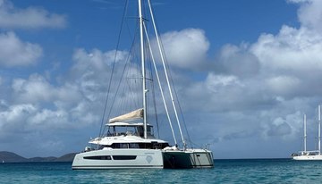 Sapphire charter yacht