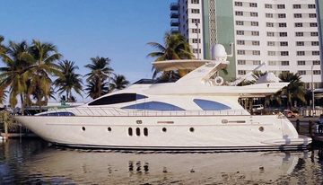 Dreamer charter yacht