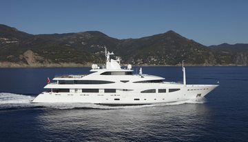 Aifer charter yacht