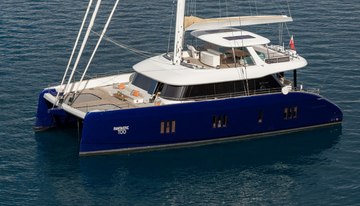 Fantastic Too charter yacht