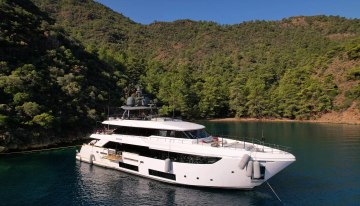 Nomad charter yacht