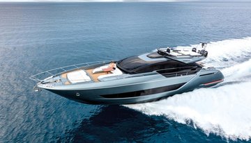 Montenapo charter yacht