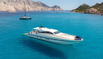 Kigal charter yacht