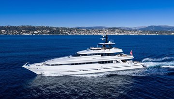 Tahi charter yacht