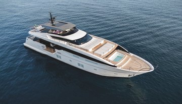 Amazing Grace charter yacht