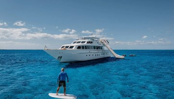 Beachfront charter yacht