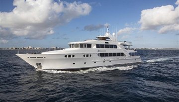 Similar Charter Yacht: Excellence