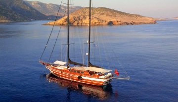 Kaya Guneri Plus charter yacht