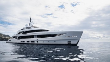 Asani charter yacht