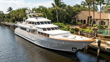 Le Montrachet yacht charter in Puerto Rico