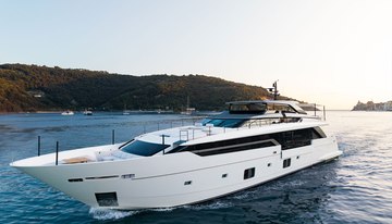 Aresya charter yacht